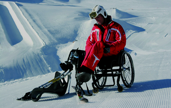 No-Handicap Rollstuhl-Skifahrer No-Handicap Rollstuhl-Skifahrer